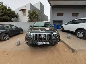 Toyota Land Cruiser 2023 Noir