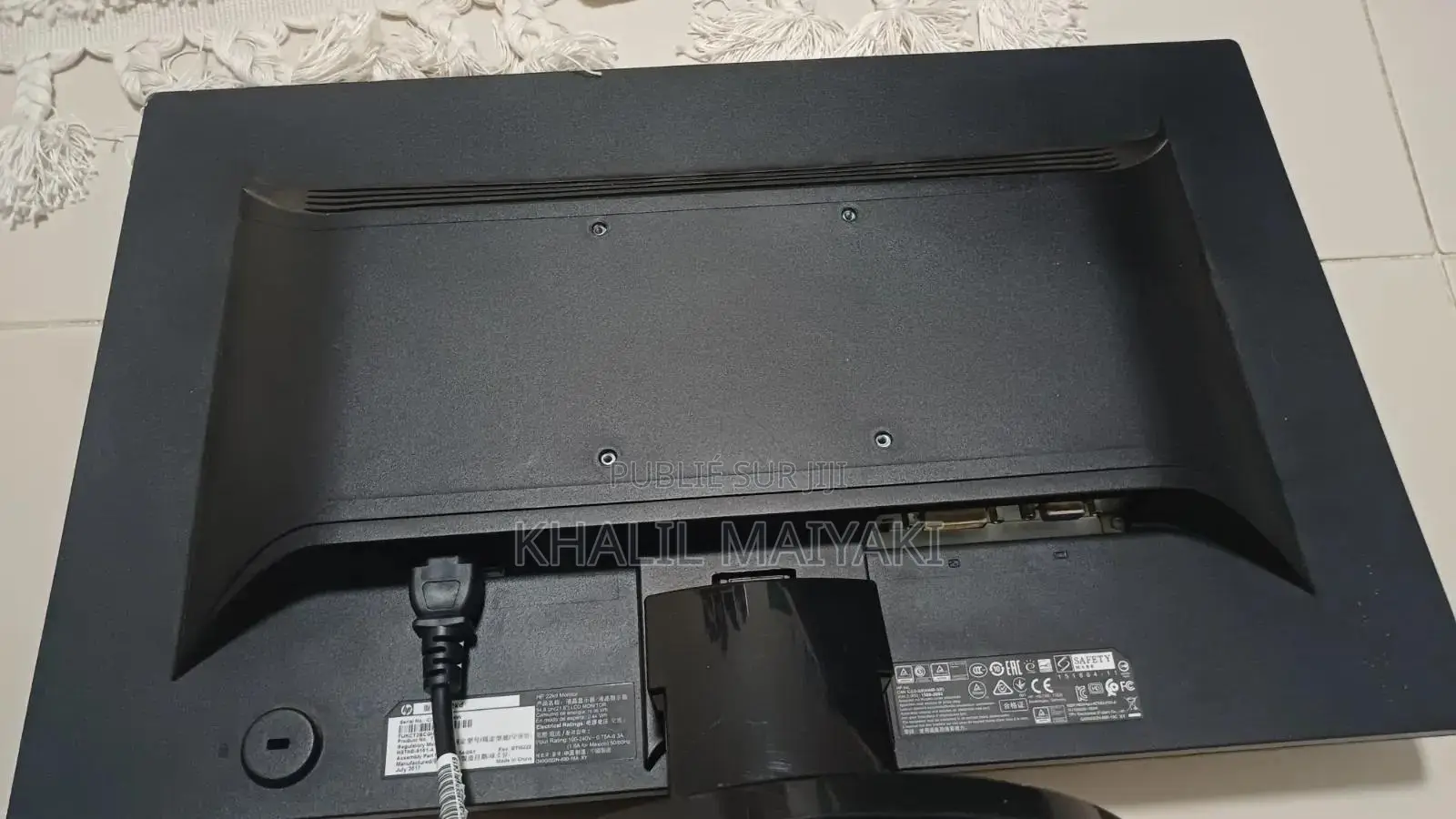 Moniteur Écran Cassé