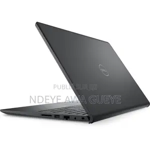 Nouveau Dell Vostro 3520 16GB Intel Core i7 SSD 512GB