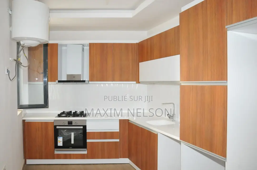 1chbre Appartement dans Fann-Point E-Amitié à Louer
