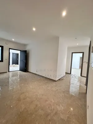3chbre Appartement dans Cité Mbakiyo Faye, Yoff à Louer