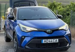 Toyota C-HR 2020 Bleu