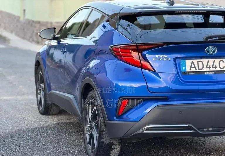 Toyota C-HR 2020 Bleu