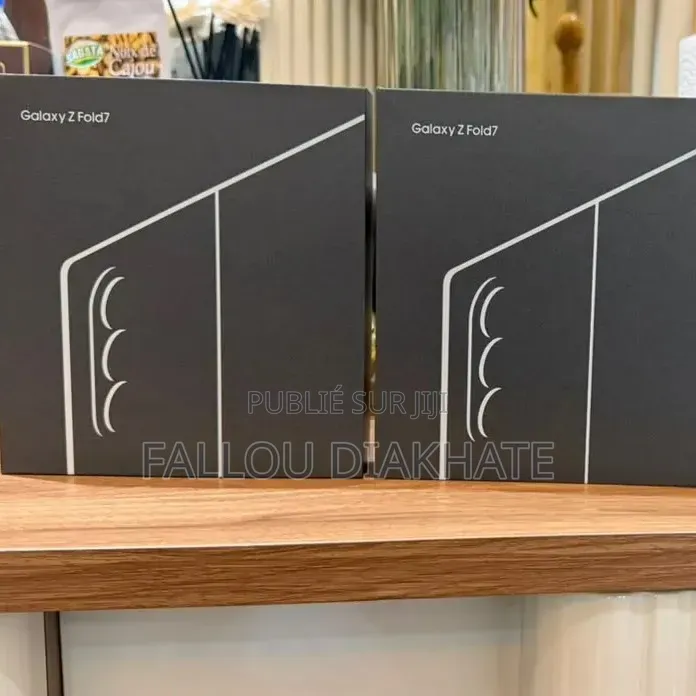Nouveau Samsung Galaxy Fold 512 GB Noir