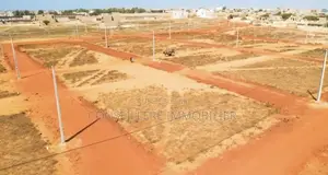 Terrains À Vendre À Tivaoune Peulh