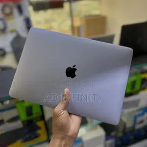 Nouveau Apple MacBook Pro 2019 16GB Intel Core i7 SSD 512GB