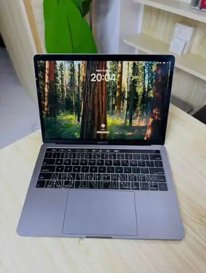 Nouveau Apple MacBook Pro 2019 8GB Intel Core i5 SSD 256GB