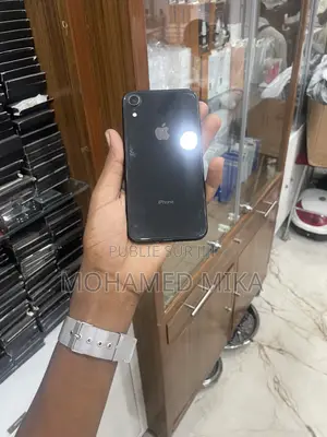 Apple iPhone XR 128 GB Noir