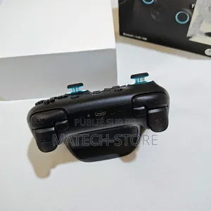 Manette  8BITDO ULTIMATE / BLUETOOTH | JOYSTICKS HALL EFFECT | DOCk