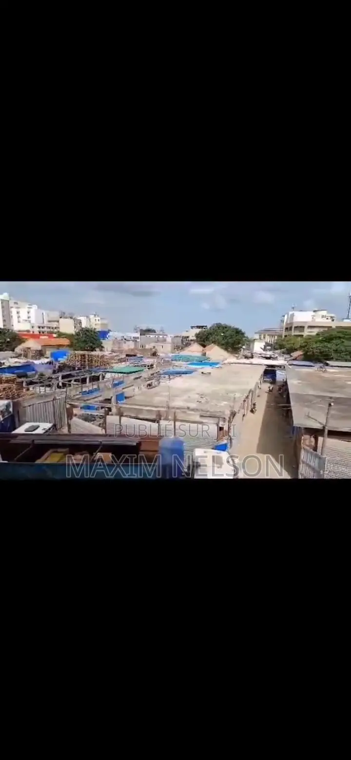 Terrain De Superficie 5585 M2 À Vendre À Dakar Plateau