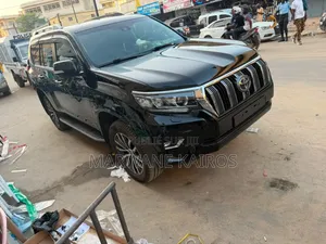 Toyota Land Cruiser Prado 2020 Noir