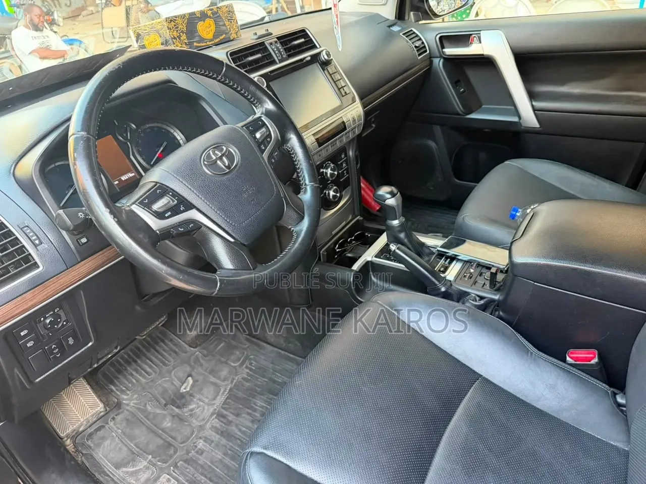 Toyota Land Cruiser Prado 2020 Noir