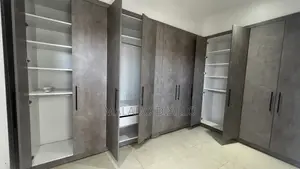 3chbre Appartement dans Buildings Africa, Ouakam à Louer