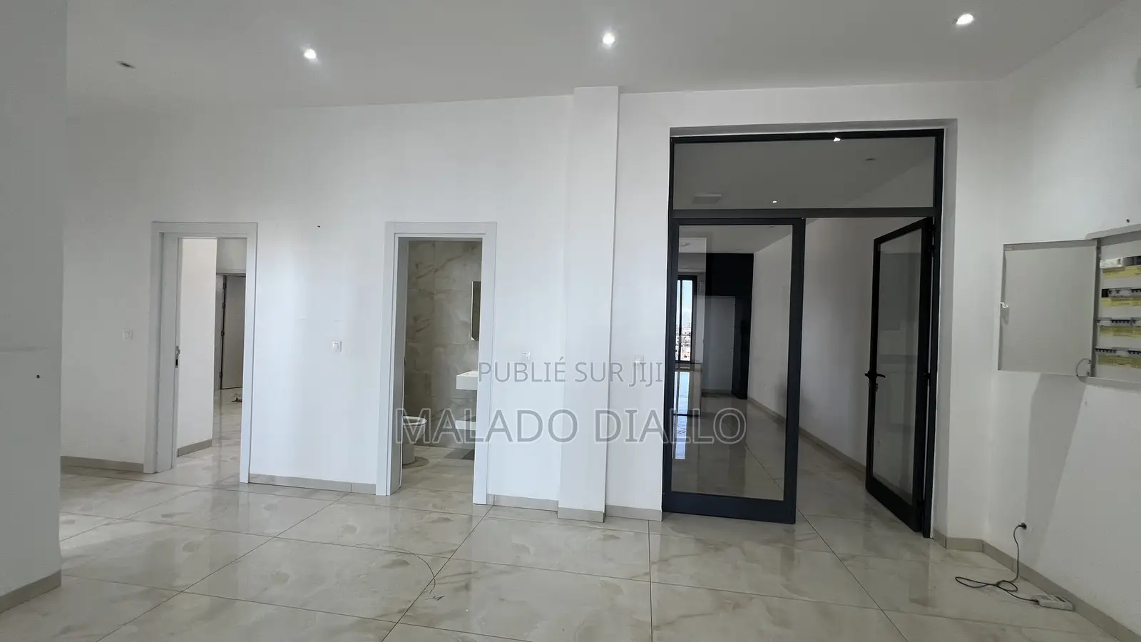 3chbre Appartement dans Buildings Africa, Ouakam à Louer