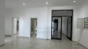 3chbre Appartement dans Buildings Africa, Ouakam à Louer