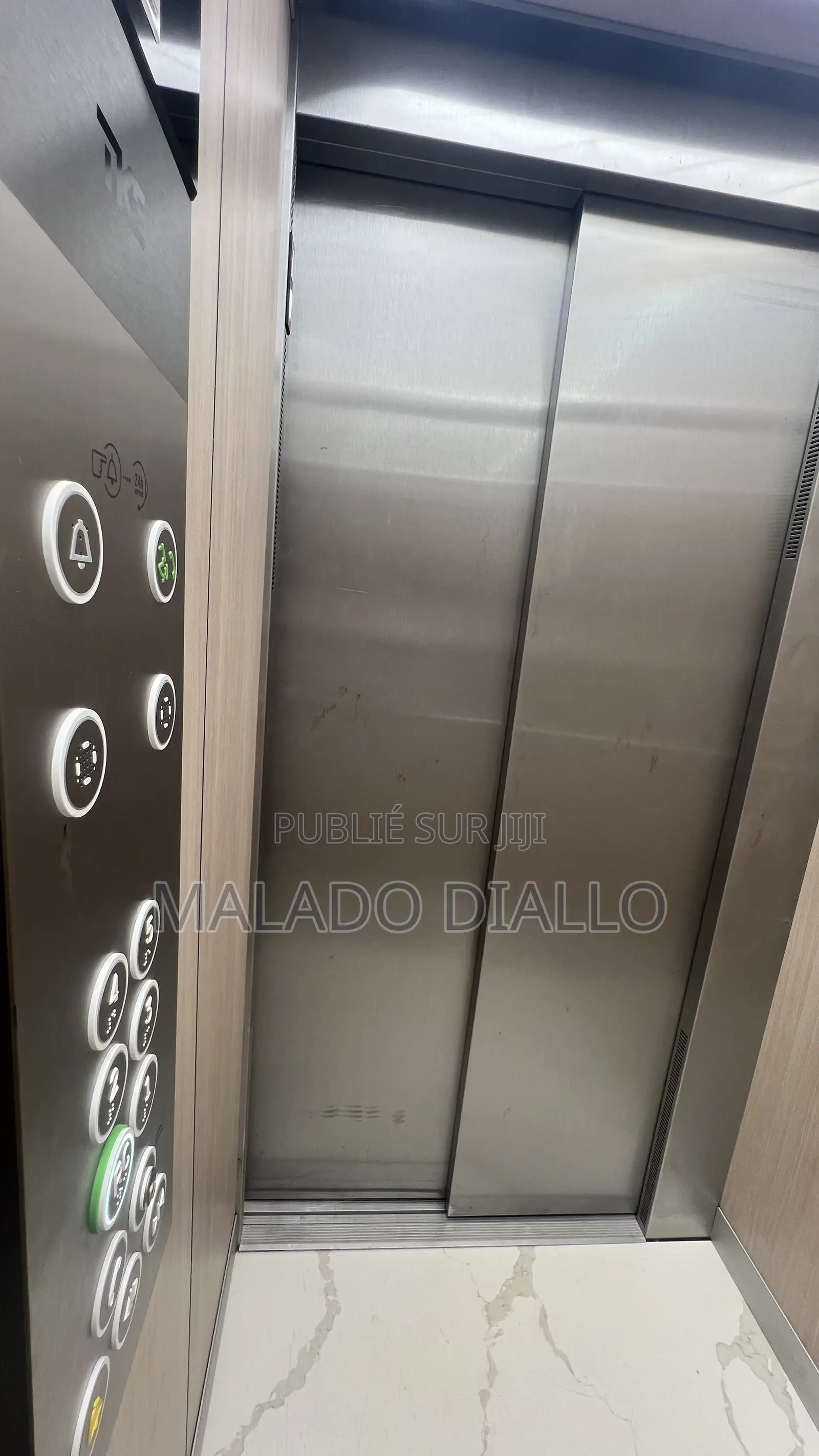 3chbre Appartement dans Buildings Africa, Ouakam à Louer