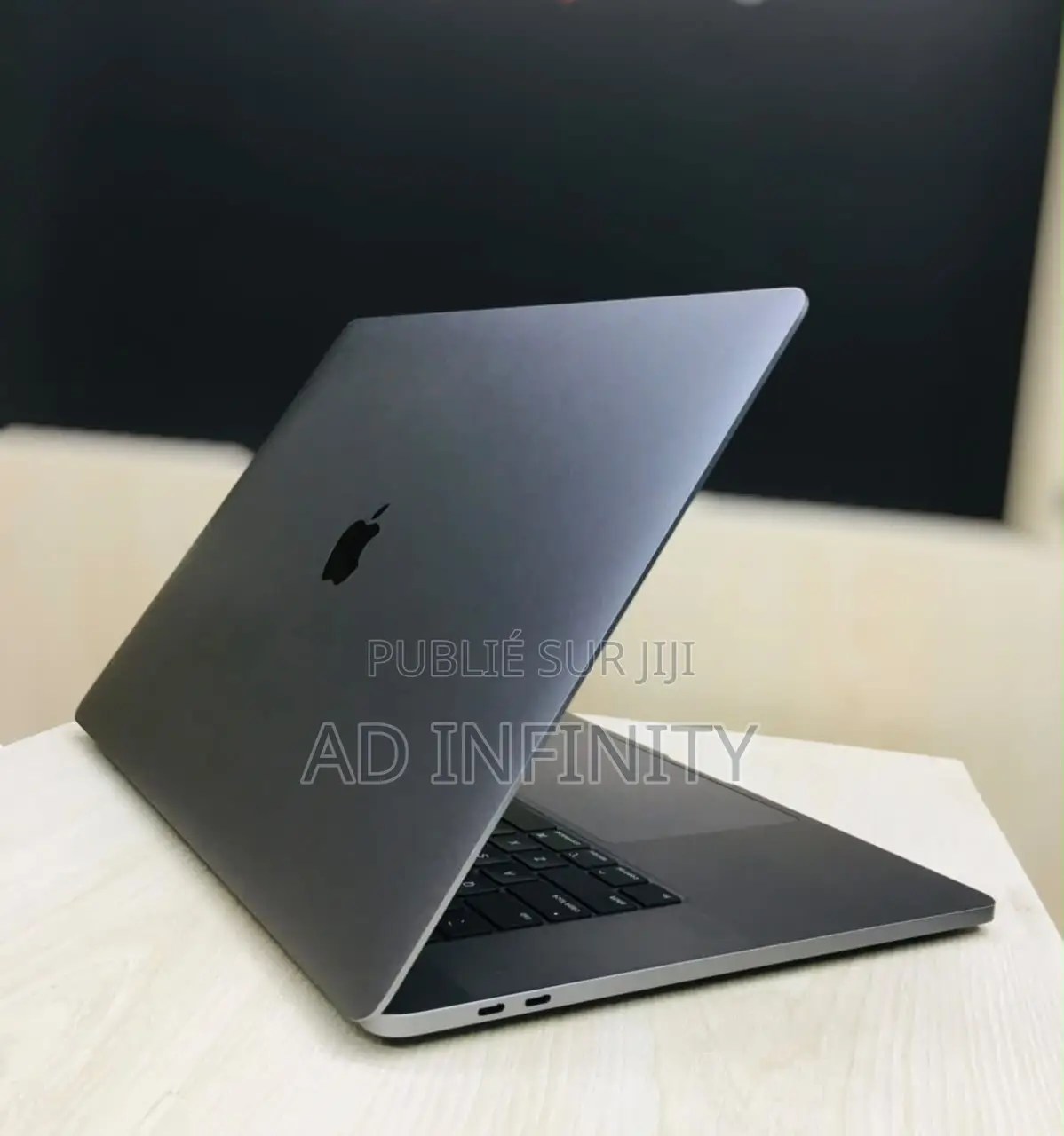 Nouveau Apple MacBook Pro 2019 16GB Intel Core i7 SSD 512GB