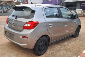 Mitsubishi Mirage 2016 Gris