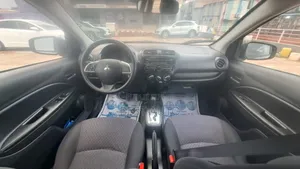 Mitsubishi Mirage 2016 Gris