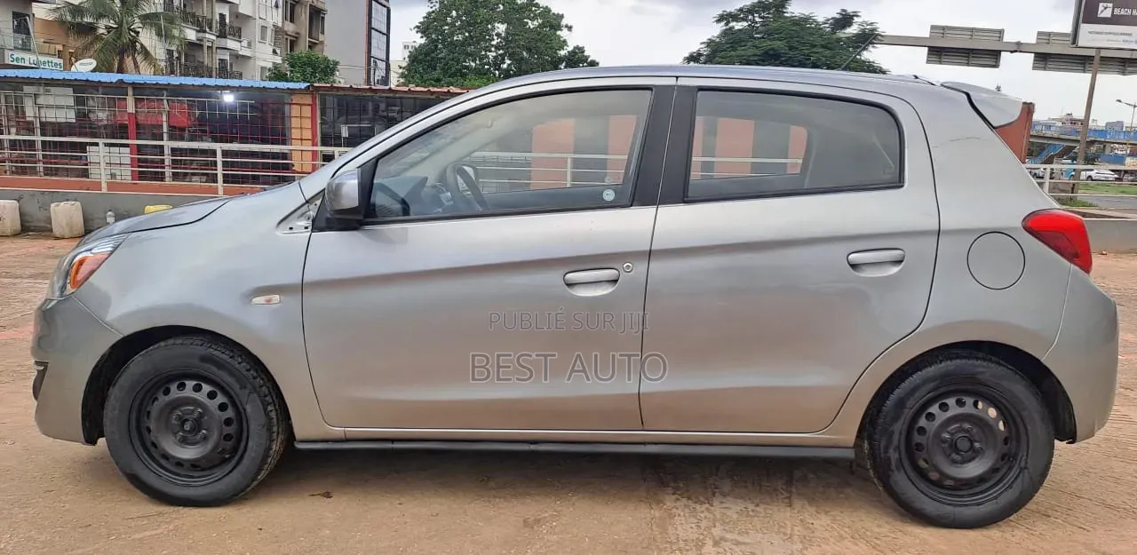 Mitsubishi Mirage 2016 Gris