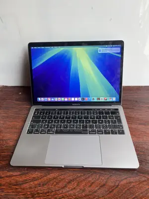 Nouveau Apple MacBook Pro 2019 8GB Intel Core i5 SSD 128GB