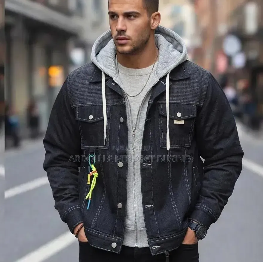 Pull Capuche Fermeture Original Qualité Disponible