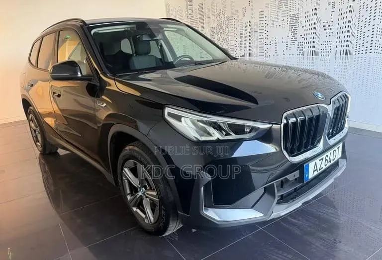 BMW X1 xDrive28i AWD 2023 Noir