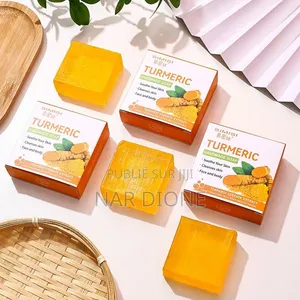 Savon Artisanal Au Curcuma – Soin Naturel Pour Une Peau Éclatante