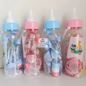 Coffrets Naissance 11 en 1 Bébé - Tirelire Biberon + Accessoires