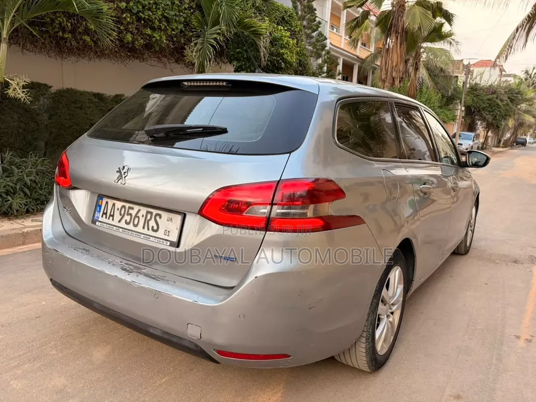 Peugeot 308 2016 Gris
