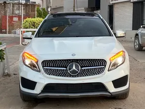 Mercedes-Benz GLA 250 2017 Blanc