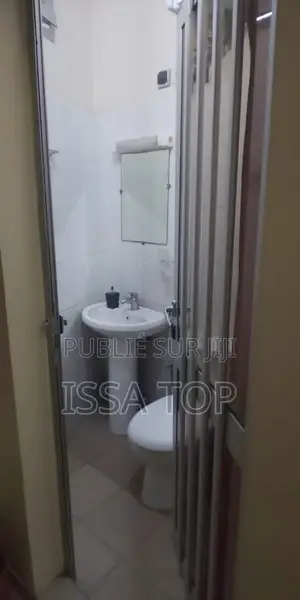 Chambre Meublée Climatisée a HLM GRAND YOFF