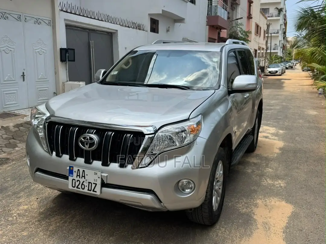 Toyota Land Cruiser Prado 2016 Gris