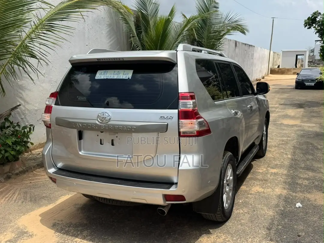 Toyota Land Cruiser Prado 2016 Gris