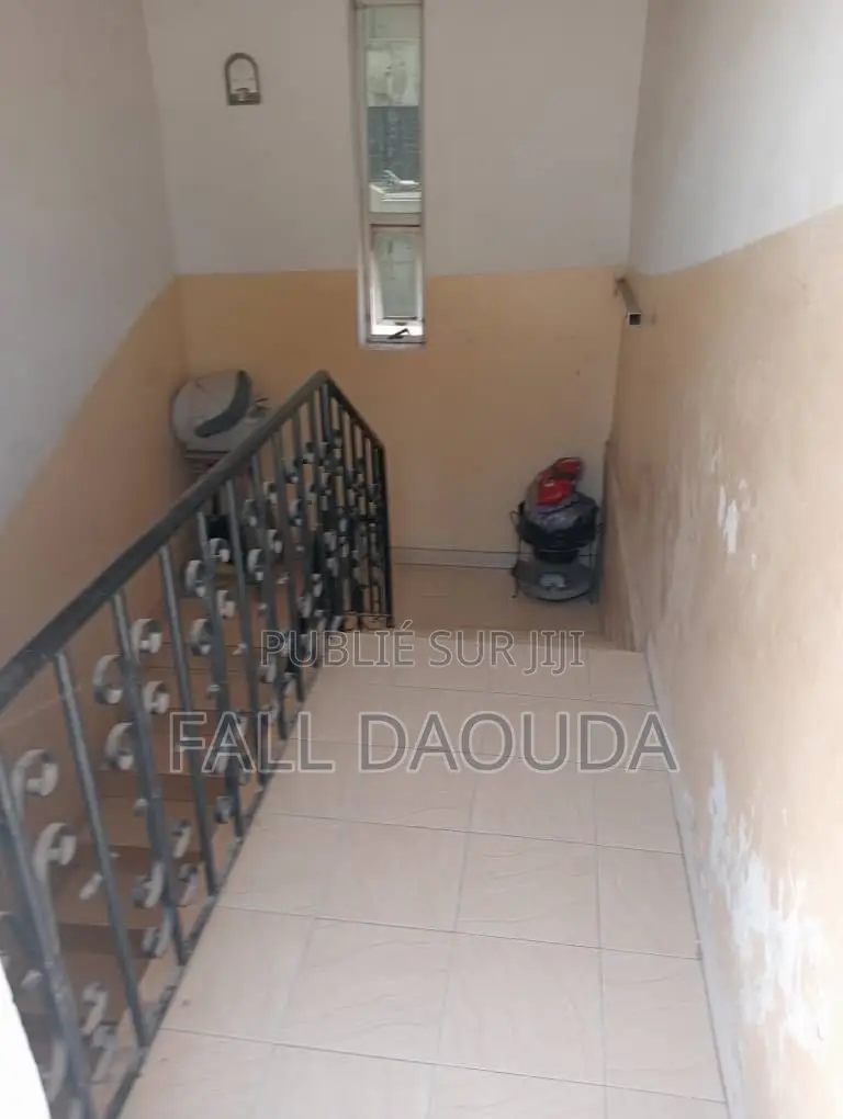 4chbre Villa dans Région de Dakar à Vendre