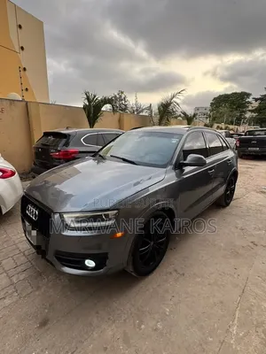 Audi Q3 2018 Gris