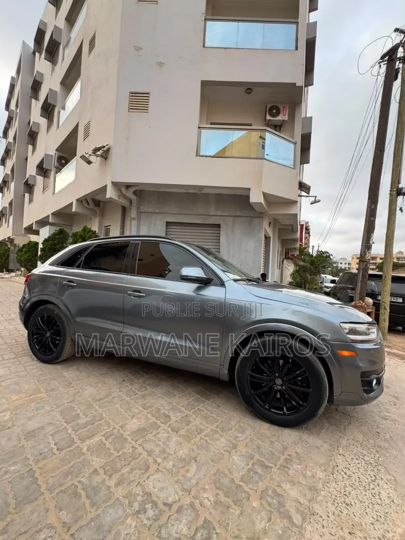 Audi Q3 2018 Gris