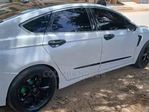 Ford Fusion 2016 Blanc cassé