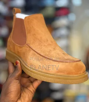 Chaussure Montante Disponible