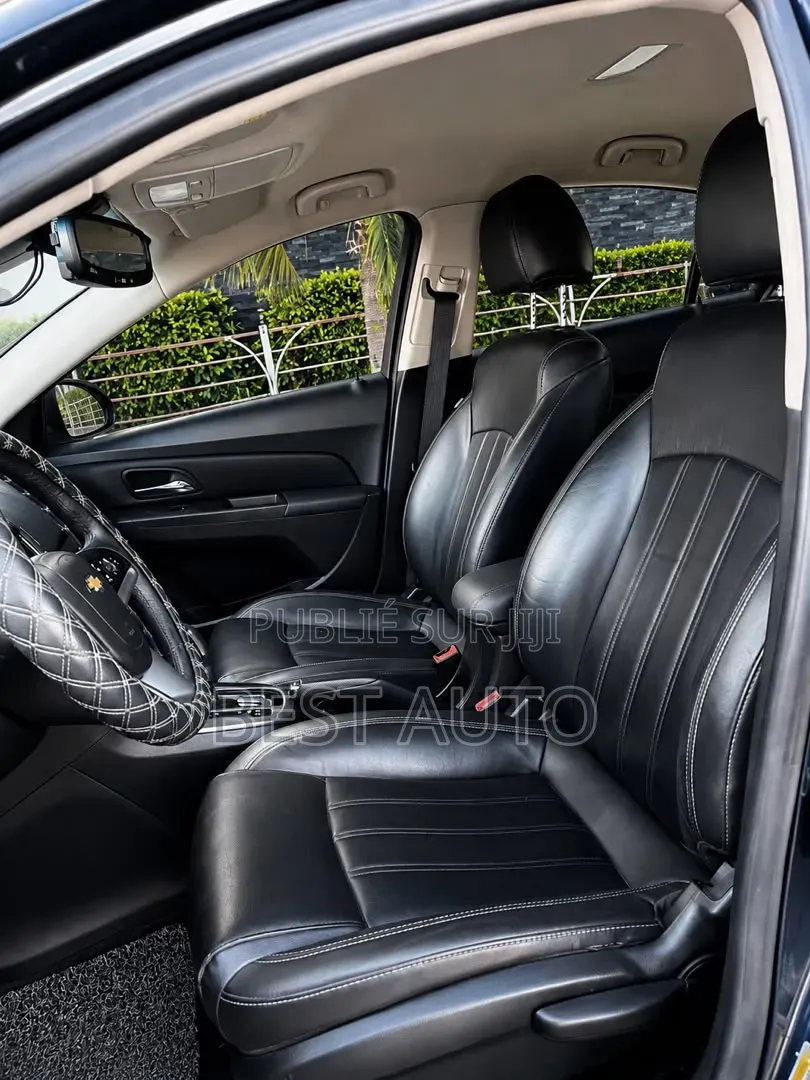 Chevrolet Cruze LS 4dr Sedan (1.5L 4cyl 6A) 2016 Noir