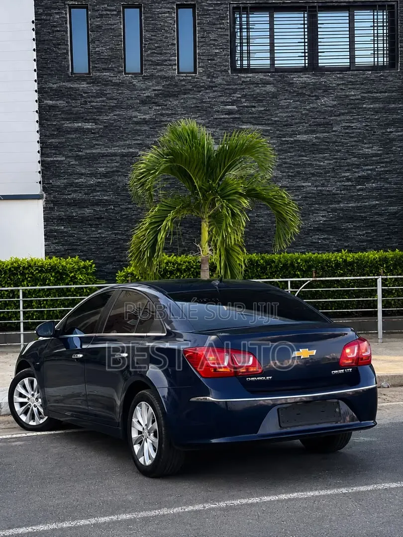 Chevrolet Cruze LS 4dr Sedan (1.5L 4cyl 6A) 2016 Noir