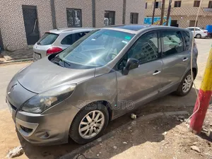 Renault Scenic 2012 Beige