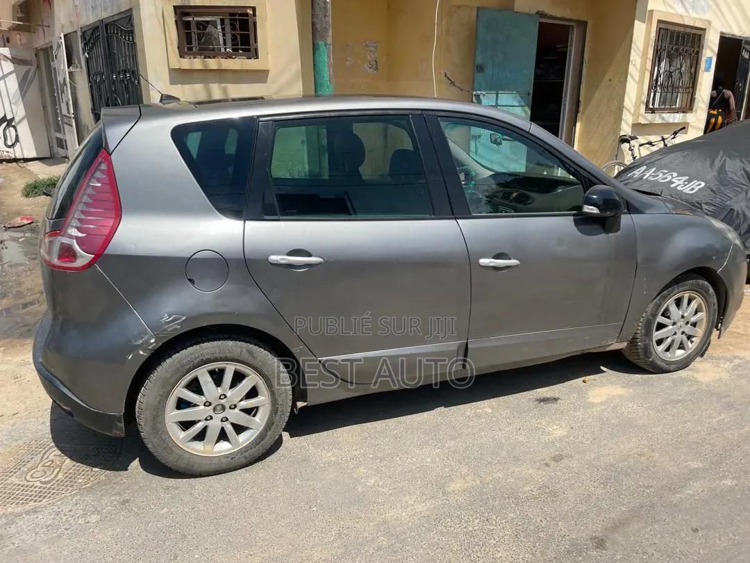 Renault Scenic 2012 Beige