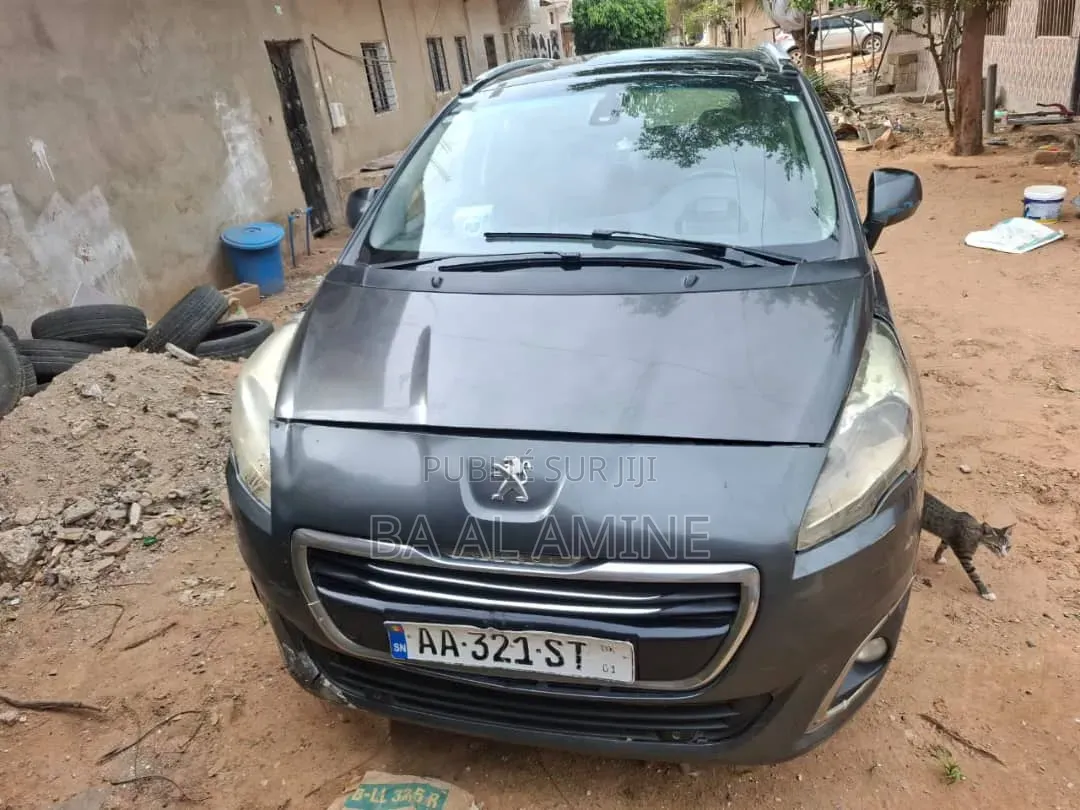 Peugeot 5008 2017 Gris