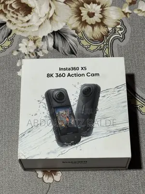 Caméra Insta360 X5