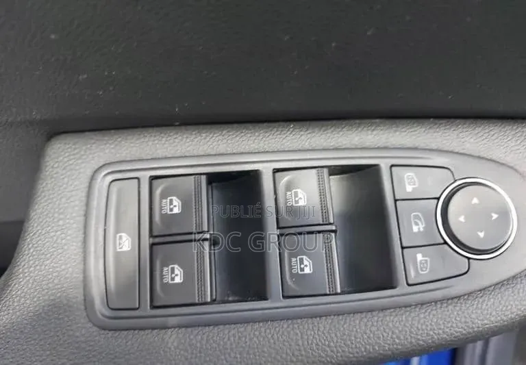 Mitsubishi Colt 2025 Bleu