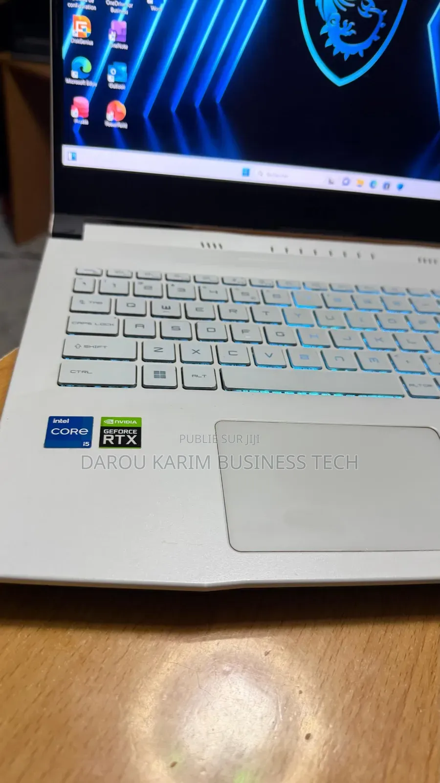 Nouveau MSI MSI Sword 15 16GB Intel Core i5 SSD 512GB