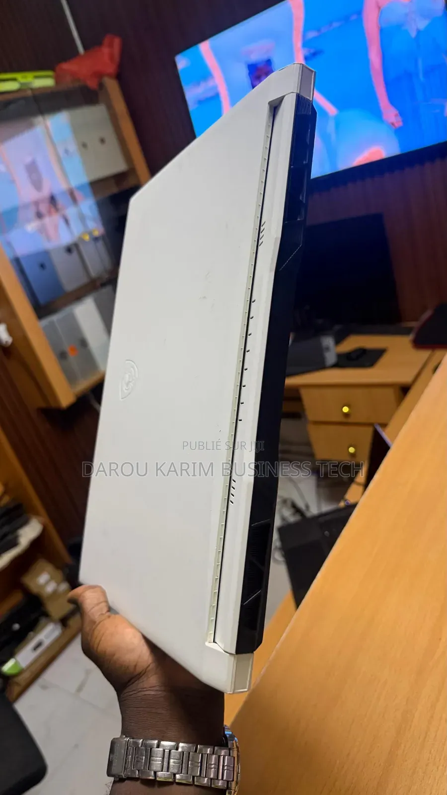 Nouveau MSI MSI Sword 15 16GB Intel Core i5 SSD 512GB