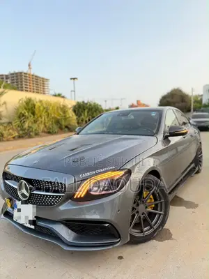 Mercedes-Benz C300 2016 Gris