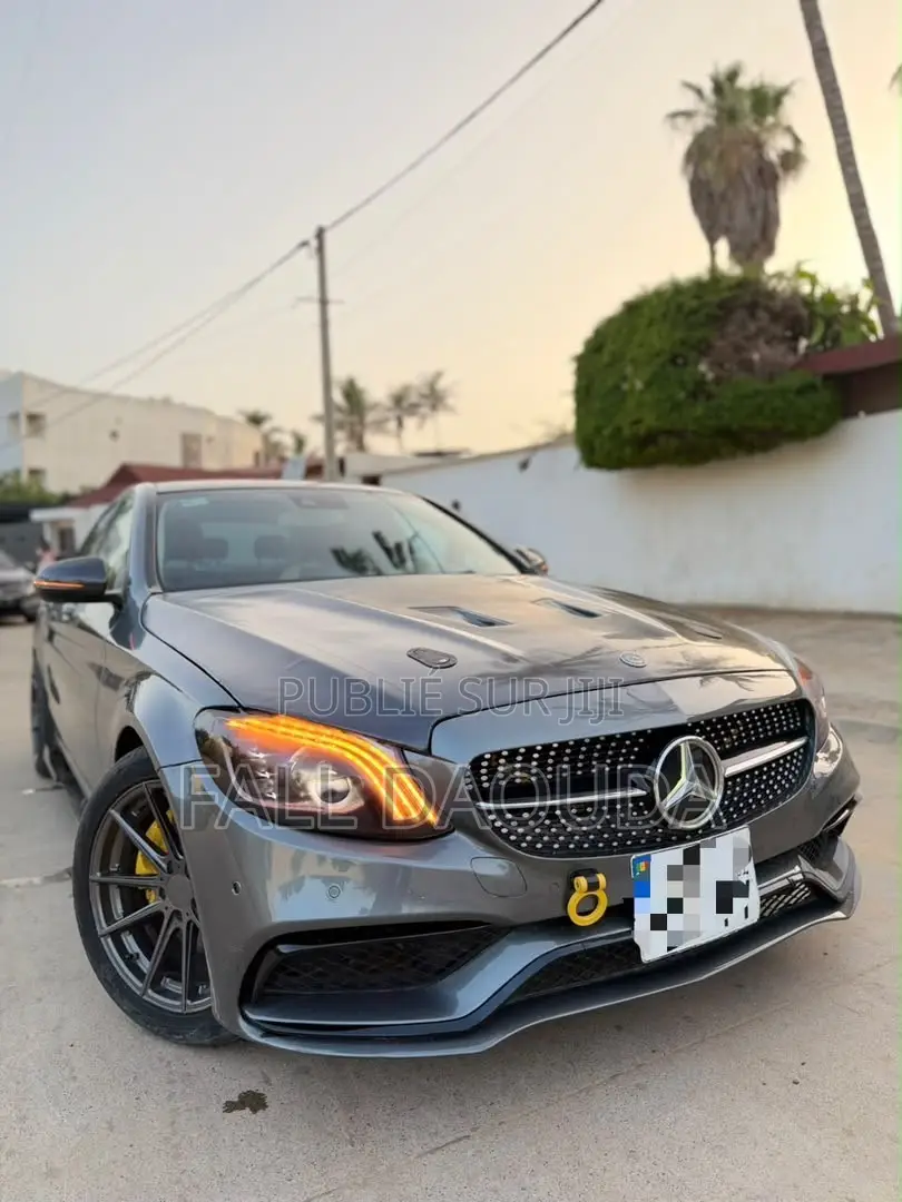 Mercedes-Benz C300 2016 Gris